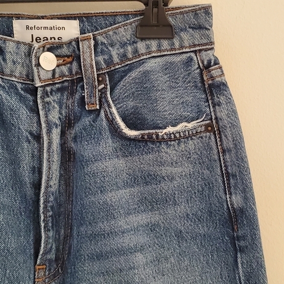 Reformation Stevie Ultra High Rise Jeans in Sydney Wash - Picture 4 of 12